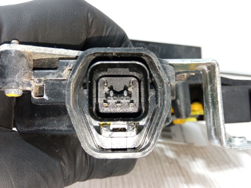 Recambio de cerradura puerta trasera derecha para kia rio ii (jb) 1.4 16v referencia OEM IAM   