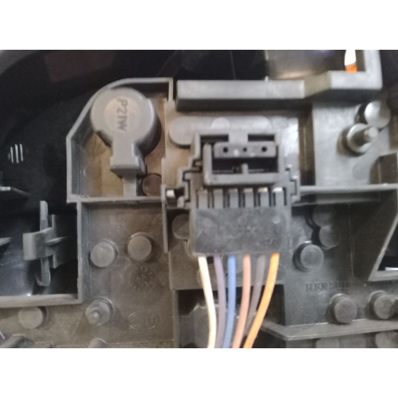 Recambio de piloto trasero izquierdo para renault megane i (ba0/1_) 1.6 16v (ba04, ba0b, ba11, ba1j, ba16, ba19, ba1k, ba1v,... 