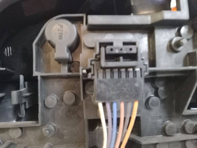 Recambio de piloto trasero izquierdo para renault megane i (ba0/1_) 1.6 16v (ba04, ba0b, ba11, ba1j, ba16, ba19, ba1k, ba1v,... 