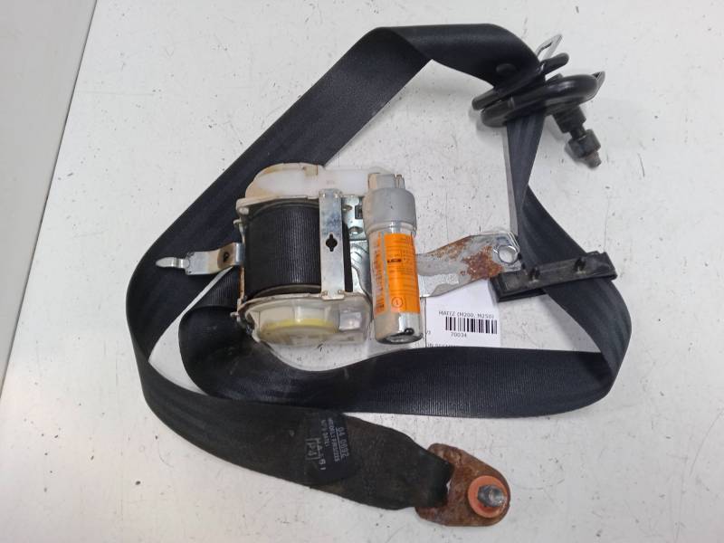 CINTURON SEGURIDAD DELANTERO DERECHO 