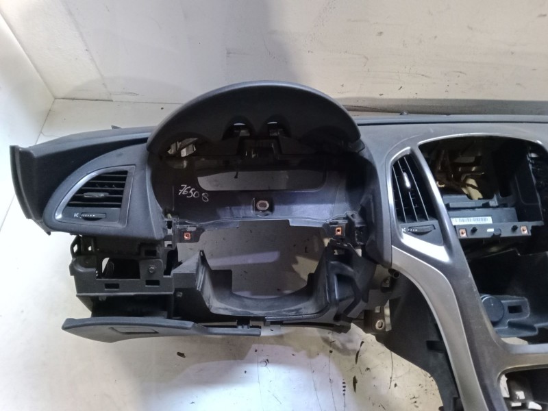 Recambio de salpicadero para opel astra j (p10) 1.7 cdti (68) referencia OEM IAM   