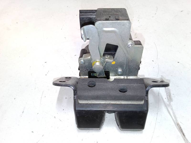 CERRADURA MALETERO / PORTON 