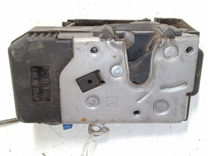 Recambio de cerradura puerta delantera izquierda para opel vivaro a furgoneta (x83) 2.5 dti (f7) referencia OEM IAM 8200008260  