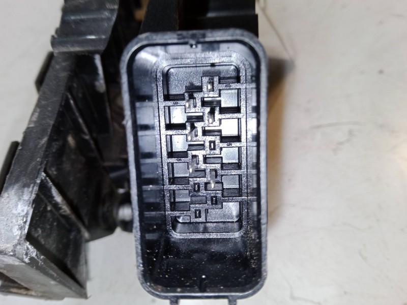 Recambio de cerradura puerta delantera derecha para ford focus ii (da_, hcp, dp) 2.0 tdci referencia OEM IAM   