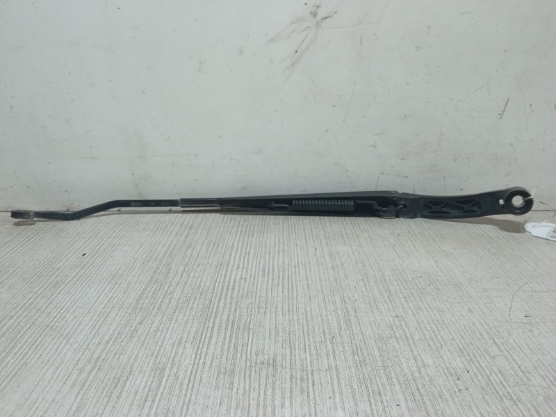 Recambio de brazo limpia delantero izquierdo para citroën c-crosser (vu_, vv_) 2.2 hdi referencia OEM IAM   