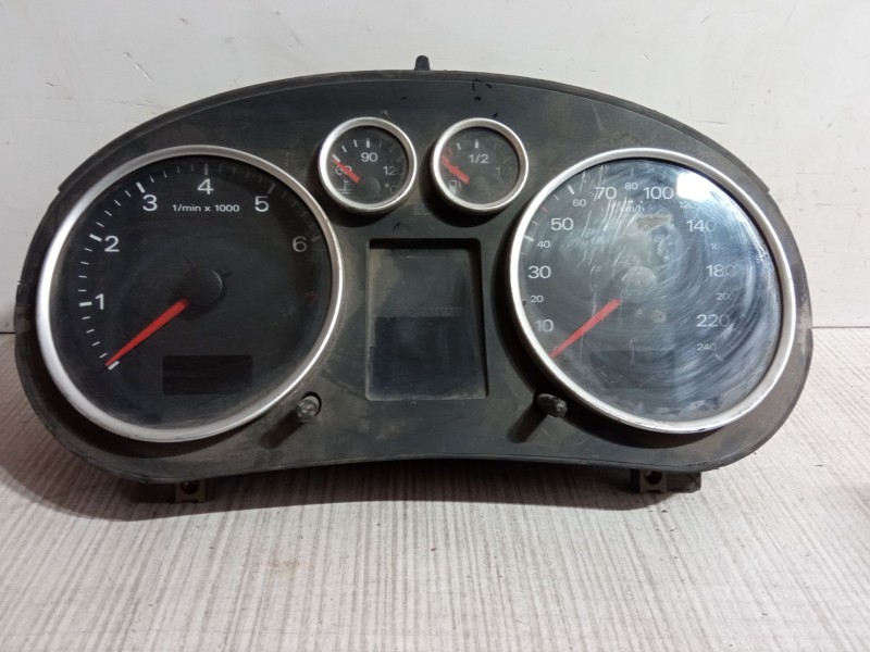 Recambio de cuadro instrumentos para audi a2 (8z0) 1.6 fsi referencia OEM IAM 88311286  