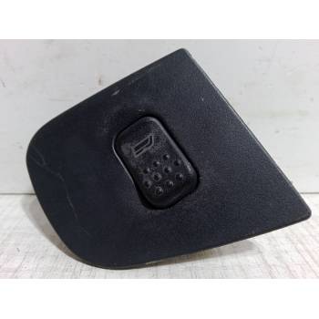 MANDO ELEVALUNAS DELANTERO DERECHO 153050000 