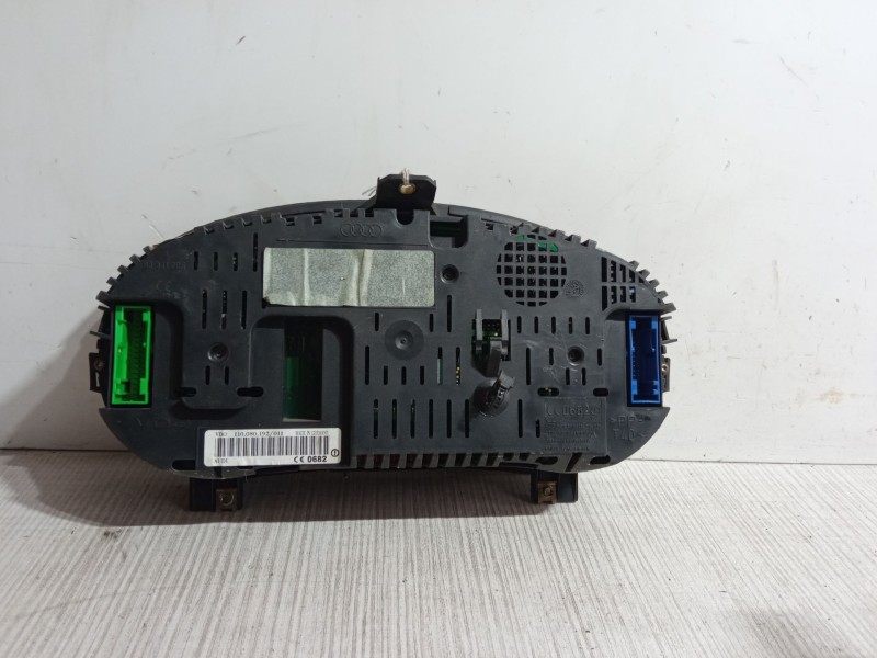 Recambio de cuadro instrumentos para audi a2 (8z0) 1.6 fsi referencia OEM IAM 88311286  