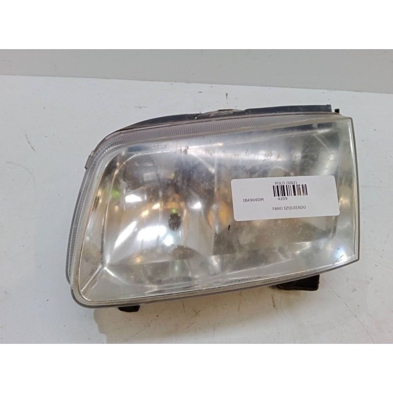 Recambio de faro izquierdo para volkswagen polo (6n2) 1.4 referencia OEM IAM   