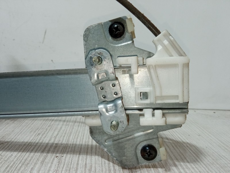 Recambio de elevalunas electrico delantero derecho para kia rio ii (jb) 1.4 16v referencia OEM IAM   