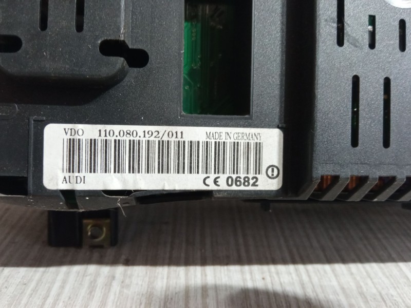 Recambio de cuadro instrumentos para audi a2 (8z0) 1.6 fsi referencia OEM IAM 88311286  
