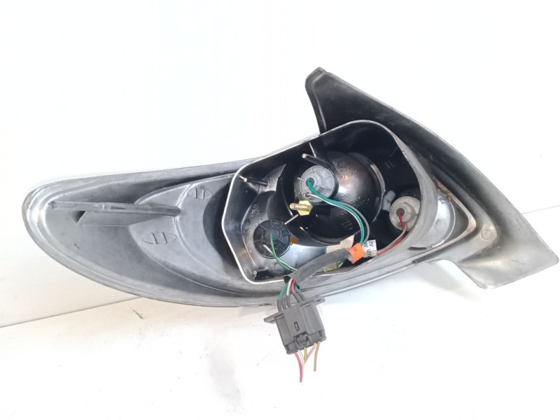 Recambio de piloto trasero derecho para peugeot 206 hatchback (2a/c) 1.1 i referencia OEM IAM   