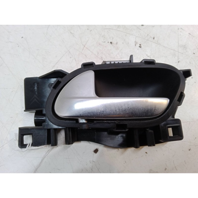 Recambio de maneta interior puerta trasera izquierda para peugeot 208 i (ca_, cc_) 1.2 vti 82 referencia OEM IAM   