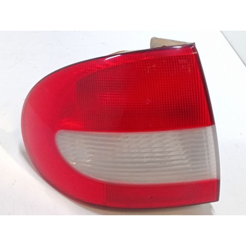 Recambio de piloto trasero izquierdo para renault megane i classic (la0/1_) 1.4 16v (la0d, la1h, la0w, la10) referencia OEM IAM 