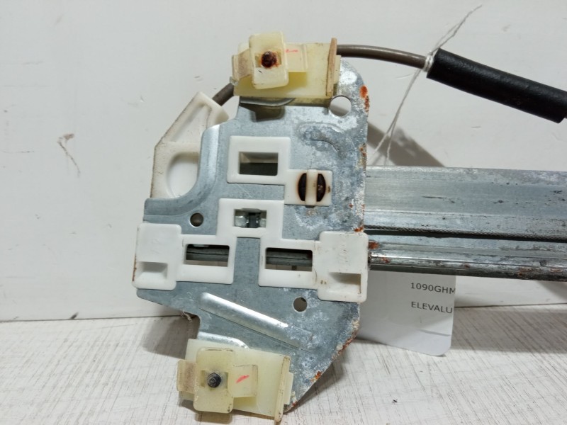 Recambio de elevalunas electrico trasero derecho para kia rio ii (jb) 1.4 16v referencia OEM IAM   