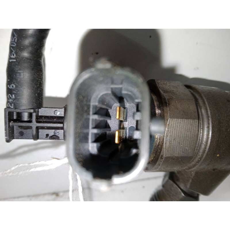 Recambio de inyector para renault kangoo / grand kangoo ii (kw0/1_) 1.5 dci 75 (kw07, kw10, kw04) referencia OEM IAM   