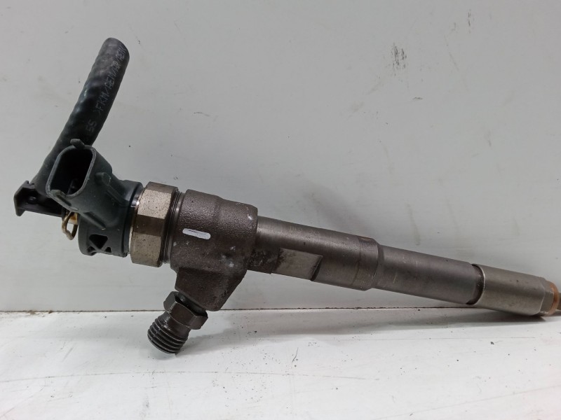 Recambio de inyector para renault kangoo / grand kangoo ii (kw0/1_) 1.5 dci 75 (kw07, kw10, kw04) referencia OEM IAM   