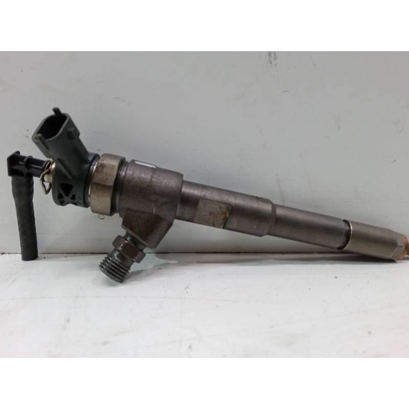 Recambio de inyector para renault kangoo / grand kangoo ii (kw0/1_) 1.5 dci 75 (kw07, kw10, kw04) referencia OEM IAM   