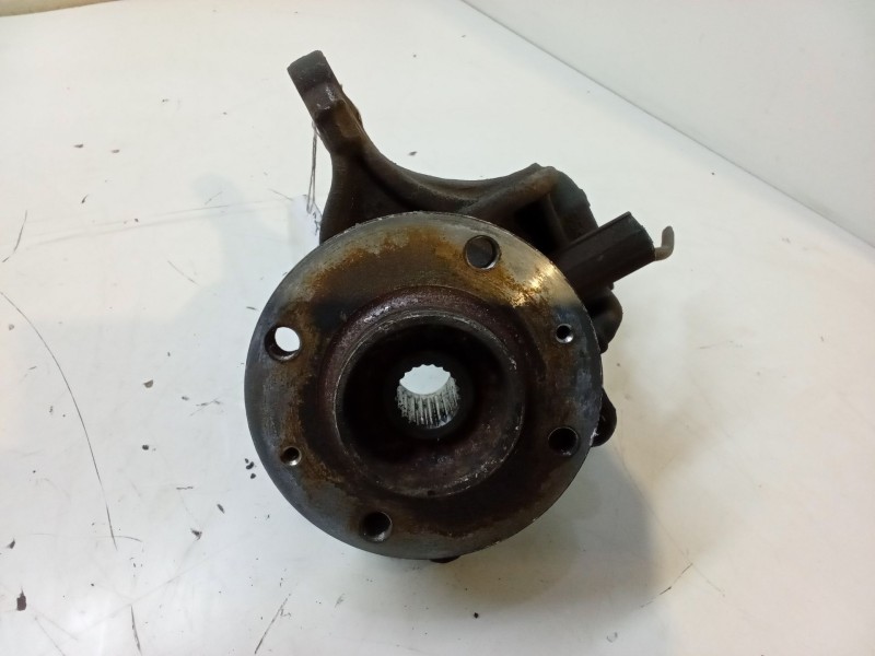 Recambio de mangueta delantera derecha para peugeot 208 i (ca_, cc_) 1.2 vti 82 referencia OEM IAM   