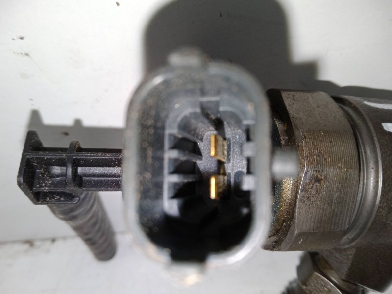 Recambio de inyector para renault kangoo / grand kangoo ii (kw0/1_) 1.5 dci 75 (kw07, kw10, kw04) referencia OEM IAM   