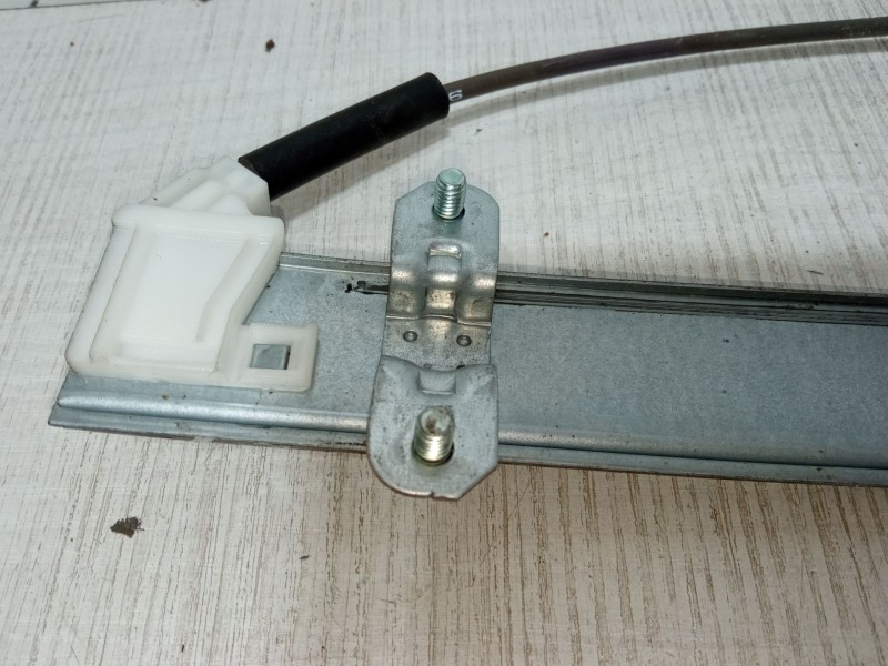 Recambio de elevalunas electrico trasero izquierdo para kia rio ii (jb) 1.4 16v referencia OEM IAM   