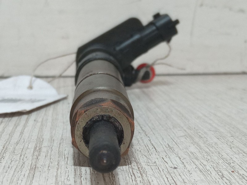 Recambio de inyector para citroën c-crosser (vu_, vv_) 2.2 hdi referencia OEM IAM 9659228880  