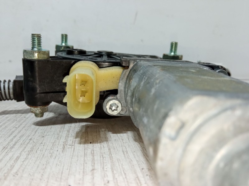 Recambio de elevalunas electrico trasero izquierdo para kia rio ii (jb) 1.4 16v referencia OEM IAM   