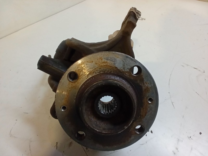 Recambio de mangueta delantera izquierda para peugeot 208 i (ca_, cc_) 1.2 vti 82 referencia OEM IAM   