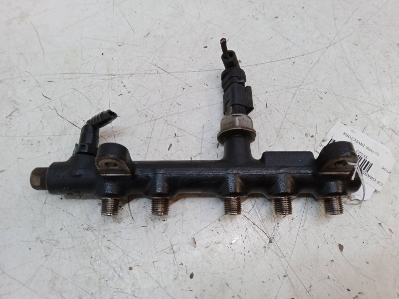 Recambio de rampa inyectora para citroën c4 grand picasso ii (da_, de_) 2.0 bluehdi 150 referencia OEM IAM   