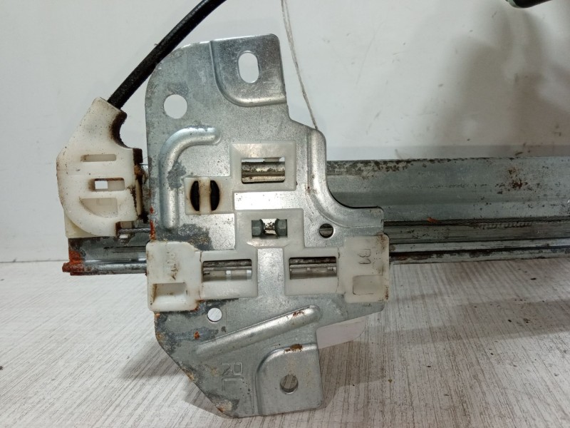 Recambio de elevalunas electrico trasero izquierdo para kia rio ii (jb) 1.4 16v referencia OEM IAM   
