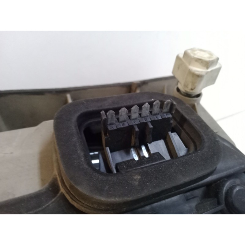 Recambio de piloto trasero derecho para opel zafira a monospace (t98) 2.0 dti 16v (f75) referencia OEM IAM   