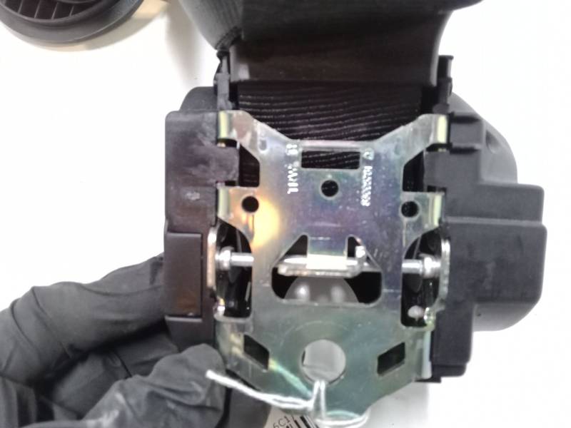 CINTURON SEGURIDAD TRASERO IZQUIERDO 
