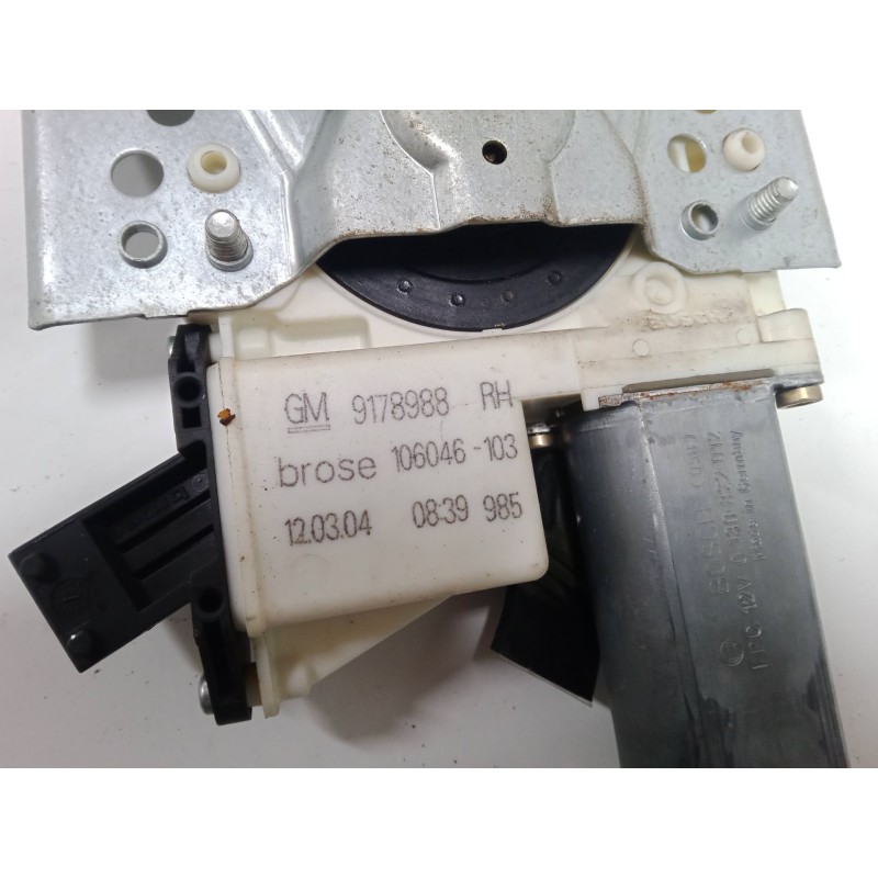 Recambio de elevalunas electrico delantero derecho para opel vectra c (z02) 1.9 cdti (f69) referencia OEM IAM 9178988RH9178986RH