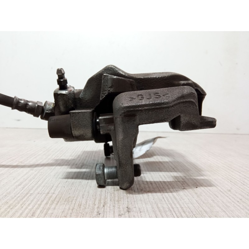 Recambio de pinza freno delantera derecha para dacia sandero ii 1.5 dci 75 / blue dci 75 (b8jw, b8m4, b8ah, b8m7, b8m6) referenc
