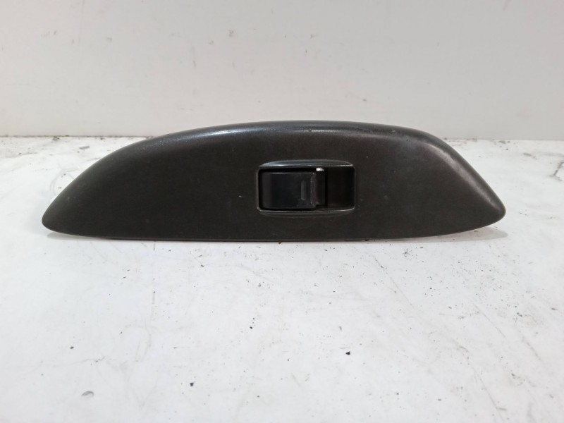 Recambio de mando elevalunas delantero derecho para toyota yaris (_p1_) 1.3 (ncp10_, scp12_) referencia OEM IAM   