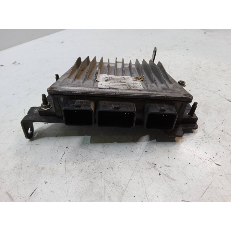 Recambio de centralita motor uce para renault scénic ii (jm0/1_) 1.5 dci (jm1f) referencia OEM IAM 8200399038  8200619409