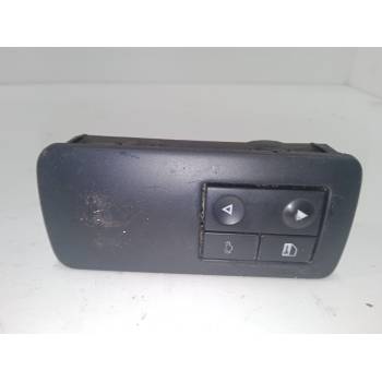MANDO ELEVALUNAS DELANTERO DERECHO GM24453571 