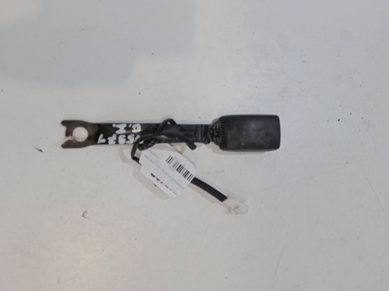 Recambio de anclaje cinturon delantero izquierdo para toyota aygo (_b1_) 1.0 (kgb10_) referencia OEM IAM   