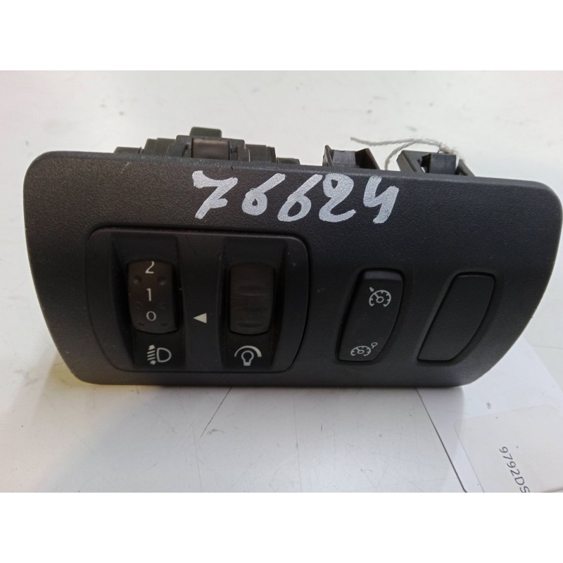Recambio de regulador altura luces para renault clio iii (br0/1, cr0/1) 1.4 16v referencia OEM IAM   