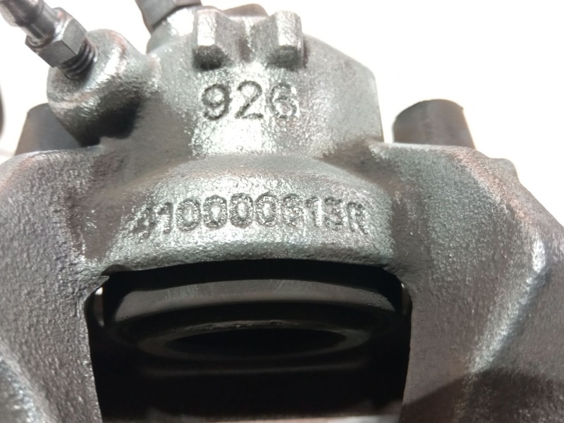 Recambio de pinza freno delantera derecha para dacia sandero ii 1.5 dci 75 / blue dci 75 (b8jw, b8m4, b8ah, b8m7, b8m6) referenc