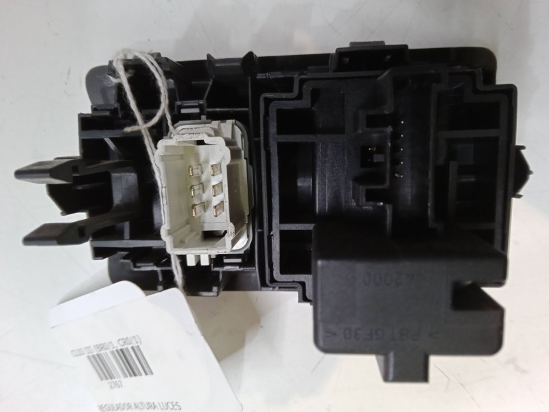 Recambio de regulador altura luces para renault clio iii (br0/1, cr0/1) 1.4 16v referencia OEM IAM   