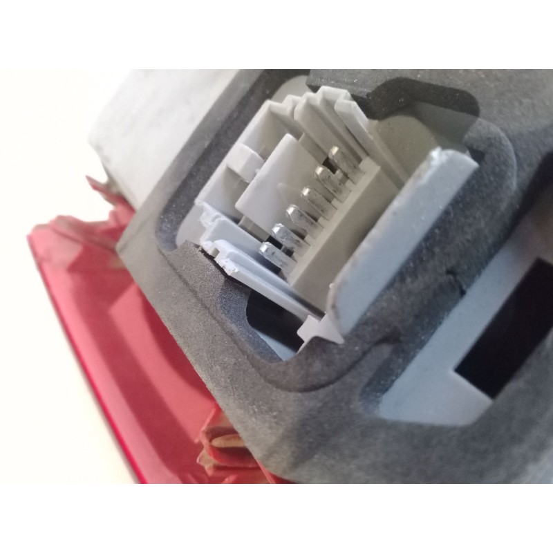 Recambio de piloto trasero izquierdo para renault clio ii (bb_, cb_) 1.2 (bb0a, bb0f, bb10, bb1k, bb28, bb2d, bb2h, cb0a,... ref