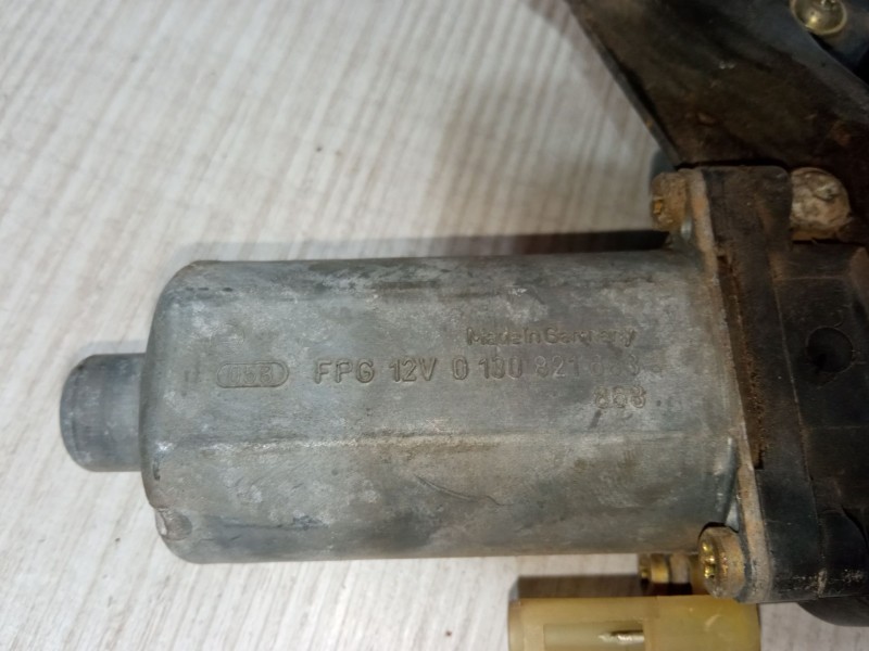 Recambio de elevalunas electrico delantero derecho para ford fiesta iv (ja_, jb_) 1.8 d referencia OEM IAM FPG12V0130821683868  