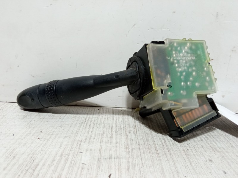 Recambio de mando limpiaparabrisas para kia rio ii (jb) 1.4 16v referencia OEM IAM 75733A  