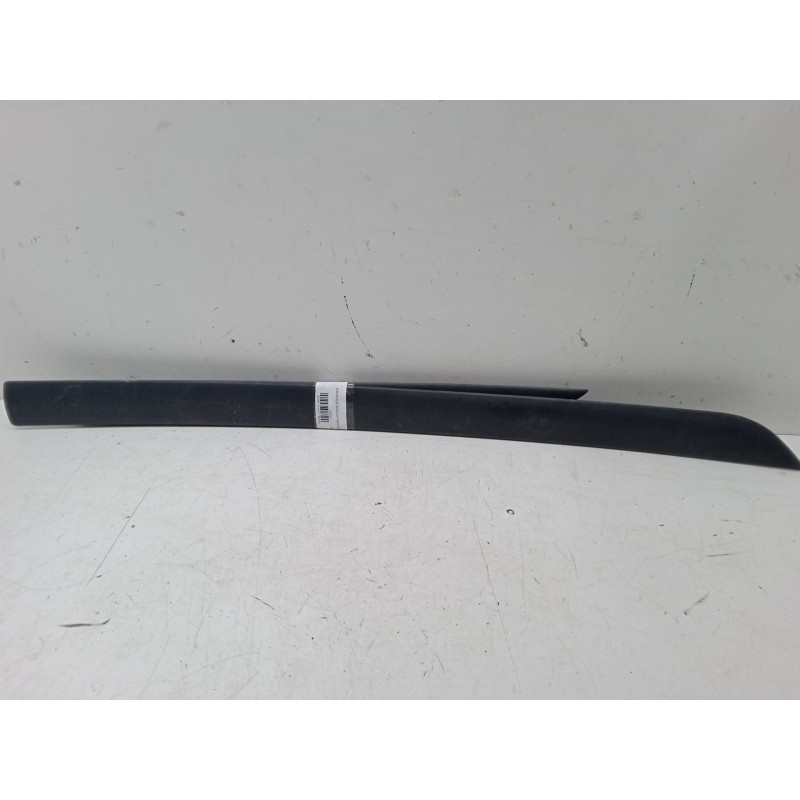 Recambio de moldura exterior izquierda para ford focus i (daw, dbw) 1.8 tdci referencia OEM IAM   