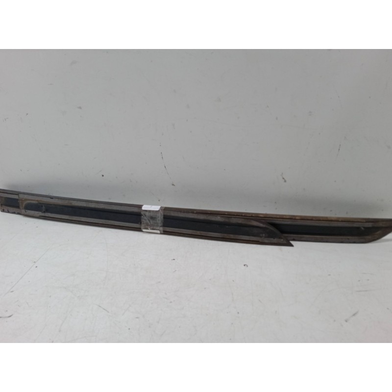 Recambio de moldura exterior izquierda para ford focus i (daw, dbw) 1.8 tdci referencia OEM IAM   