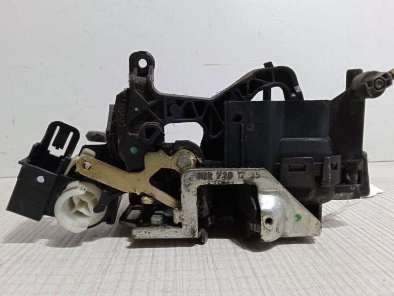 Recambio de cerradura puerta delantera izquierda para mercedes-benz clase c (w202) c 250 turbo-d (202.128) referencia OEM IAM   