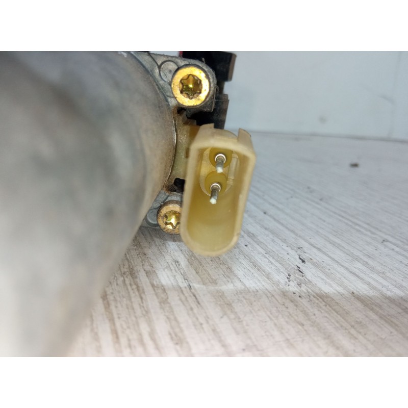Recambio de elevalunas electrico delantero izquierdo para ford fiesta iv (ja_, jb_) 1.8 d referencia OEM IAM 0130821682870  