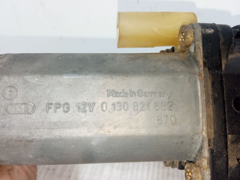 Recambio de elevalunas electrico delantero izquierdo para ford fiesta iv (ja_, jb_) 1.8 d referencia OEM IAM 0130821682870  