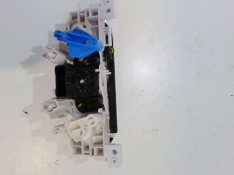 Recambio de mando calefaccion / a/a para dacia sandero 1.2 16v referencia OEM IAM   